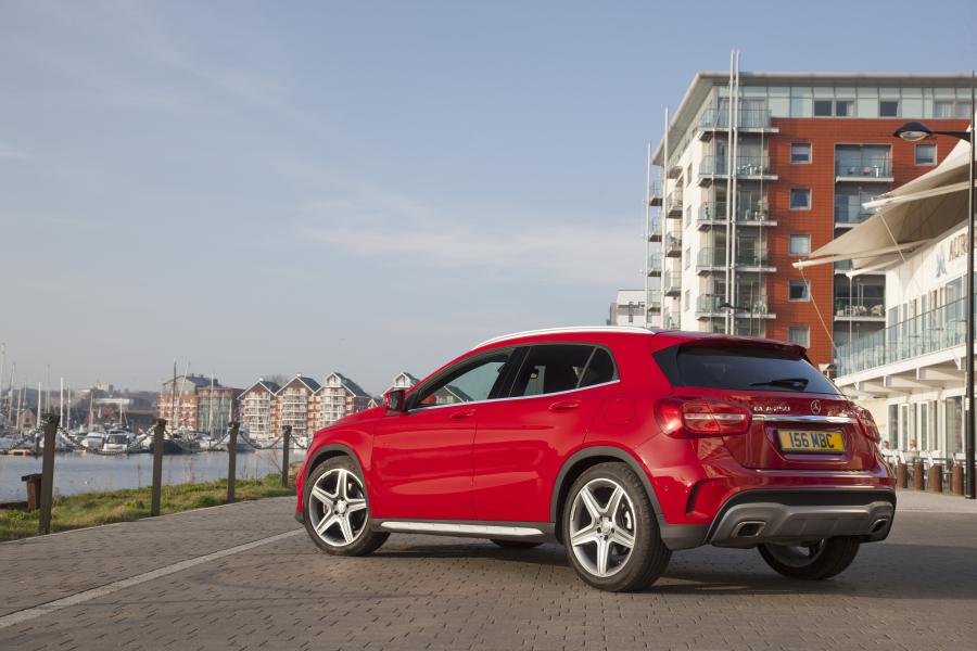  Mercedes-Benz GLA250 AMG 2014 года  (UK) (фото 6 из 52)